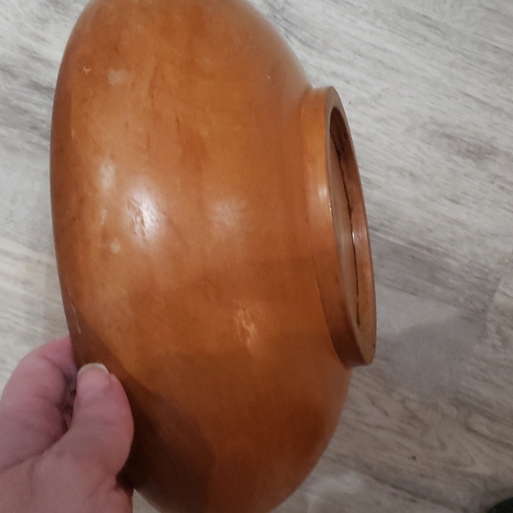 Wooden hand painted bowl - Picture 3 of 3